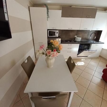 Vicolo 11 Apartment Calmasino Екстериор снимка