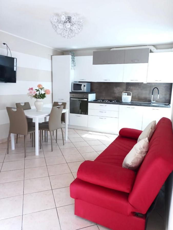 Vicolo 11 Apartment Calmasino Екстериор снимка
